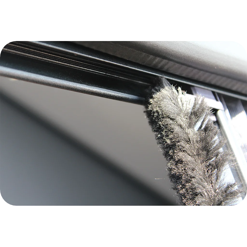 Horrex Mercedes Benz Sprinter High Roof LHD ( EU) Flyscreen - Image 4